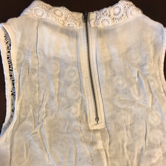 Astr eyelet tank - Picture 3 of 3